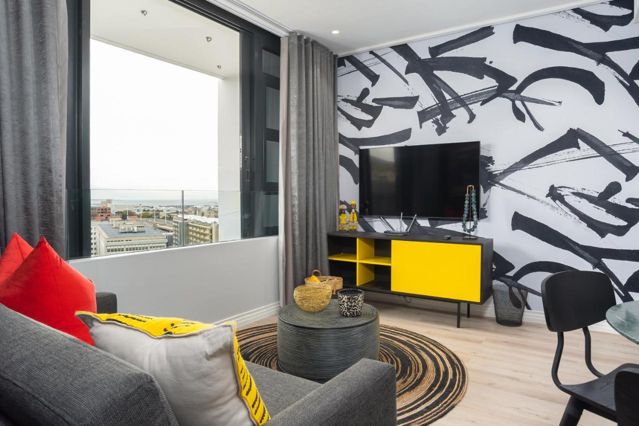 16 On Bree Luxury Apartments 케이프타운 외부 사진